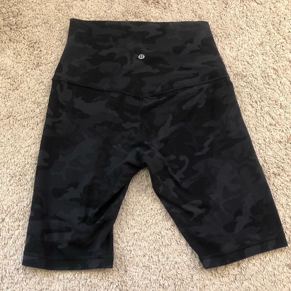 Lululemon Align 10” Short size 8